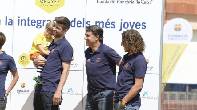 El futbolista Gerard Piqué junto a su hijo Sasha