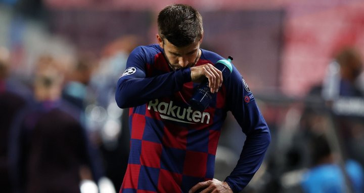 Gerard Piqué, abatido tras caer ante el Bayern | EFE