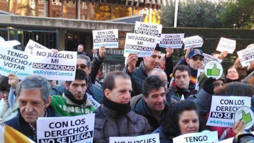 Imagen de archivo, manifestación voto discapacidad febrero 2017 / EUROPA PRESS