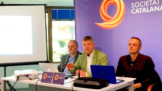 Joaquim Coll de SCC, el coordinador del Observatorio Electoral de Cataluña, Felipe Moreno y el Catedrático de Estadística de la UB, Josep Maria Oller / CG