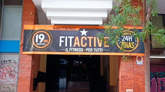 Imagen de la fachada del nuevo gimnasio FitActive de Sants, nuevo en Barcelona / CG