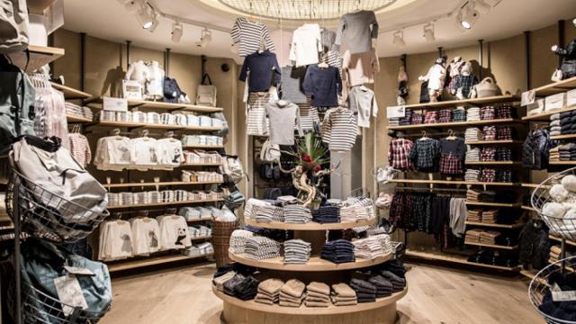 El rincón de moda infantil de la 'flagship store' de Muji en el paseo de Gràcia de Barcelona / MUJI