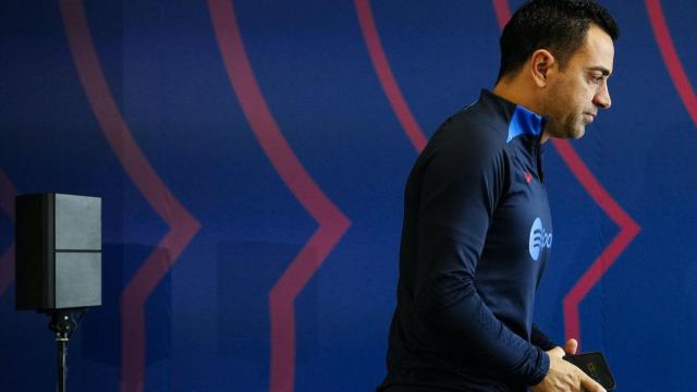 Xavi Hernández, antes de un entrenamiento con el FC Barcelona / EFE