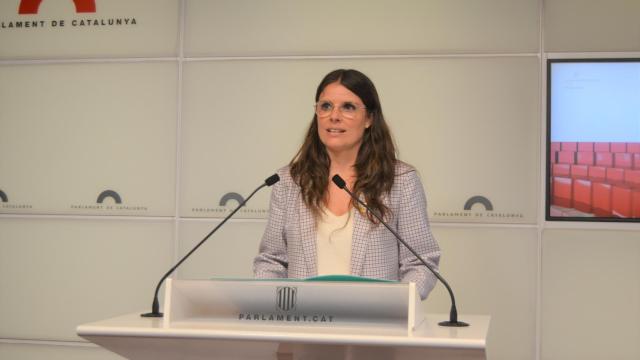 La portavoz de JxCat en el Parlament, Mònica Sales, en rueda de prensa / EUROPA PRESS
