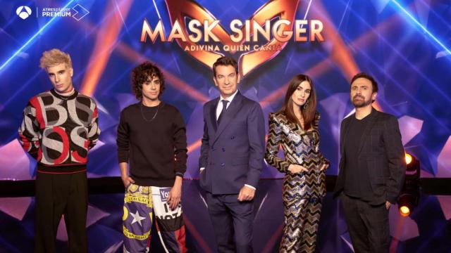 Javier Calvo, Javier Ambrossi, Arturo Valls, Paz Vega y José Mota en 'Mask Singer' / ATRESMEDIA