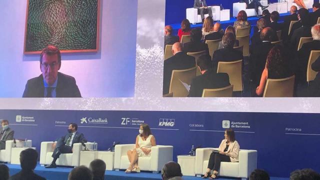 Alberto Nuñez Feijóo, junto con los presidentes autonómicos Ximo Puig, Juan Manuel Moreno, Francina Armengol y la economista Teresa García Milà / CG