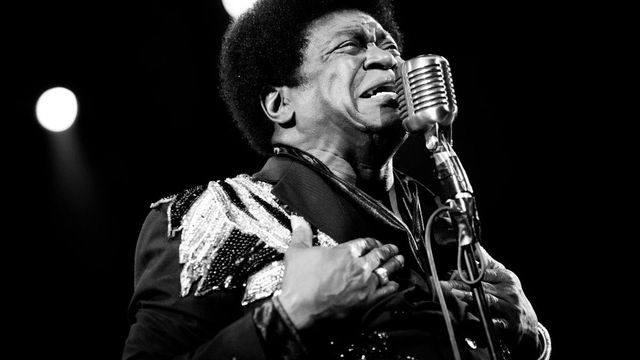 Charles Bradley en un concierto