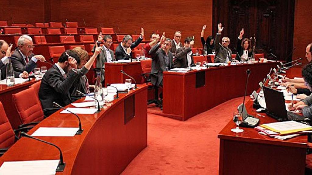 Reunión de la Comisión de investigación sobre el fraude y la evasión fiscales y la corrupción política del Parlamento autonómico de Cataluña