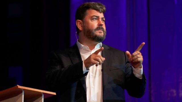 El abogado Daniel Vosseler, con despacho a Barcelona, y que también quiere ser alcalde el 28M / Cedida