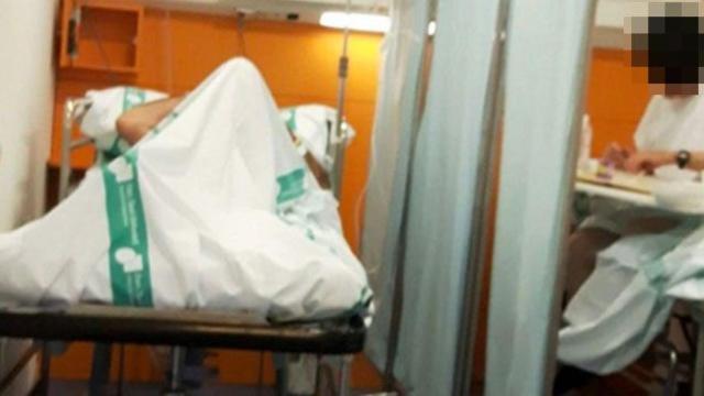 Un box de urgencias doblado en el Parc Taulí el pasado invierno / CG