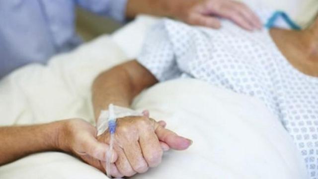 Un paciente en un hospital para ilustrar el derecho a la muerte digna / EFE
