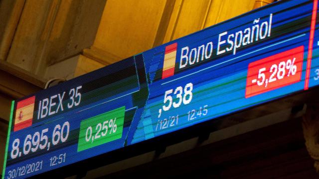 La banca empieza 2022 como un tiro al calor de posibles subidas de tipos / EP
