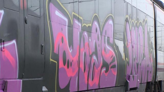 Uno de los grafitis que se ven en los Rodalies de Renfe / EUROPA PRESS