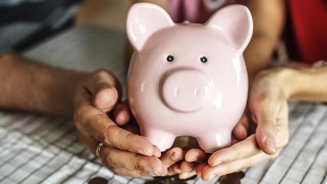 Hucha para ahorrar este año / UNSPLASH