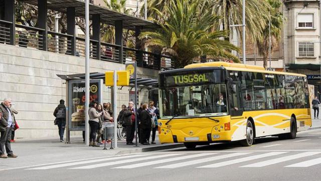 Imagen de archivo de uno de los autobuses de la empresa Tusgsal / TUSGSAL