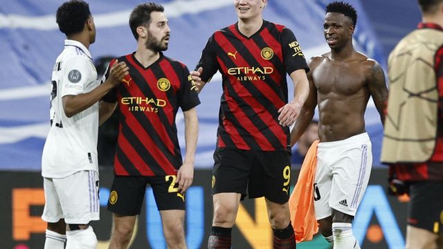 Haaland, junto a Vinicius tras acabar el Real Madrid Manchester City / EFE