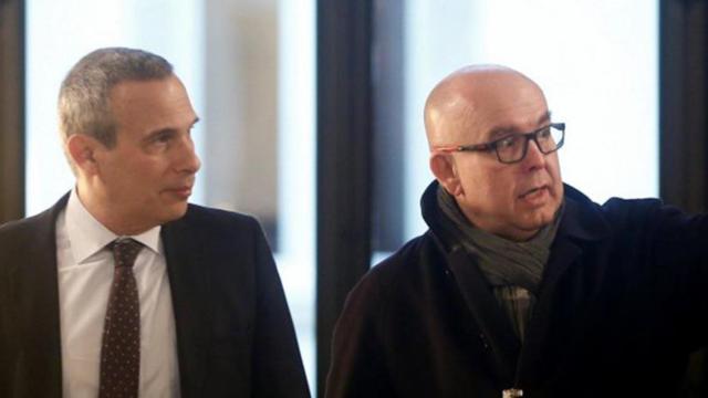 El director de la oficina de Carles Puigdemont, Josep Lluís Alay (i), y el abogado Gonzalo Boye (d) / EFE