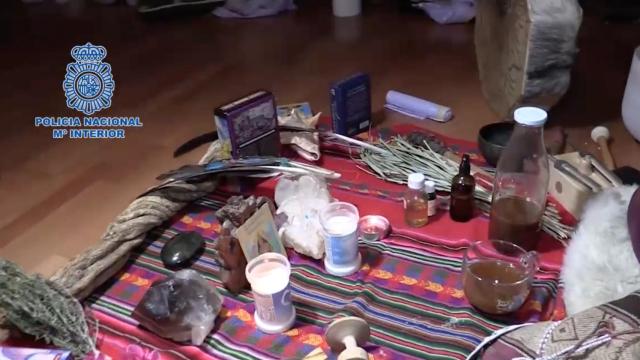 Ayahuasca y otras sustancias psicoactivas utilizadas en los rituales chamánicos organizados por los dos detenidos en la provincia de Barcelona / CNP