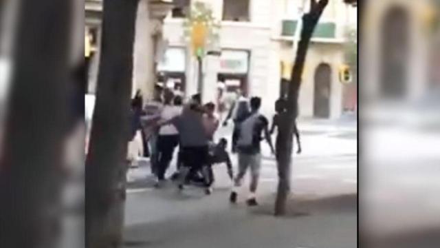 Imagen de la pelea en la zona alta de discotecas de Barcelona / CG