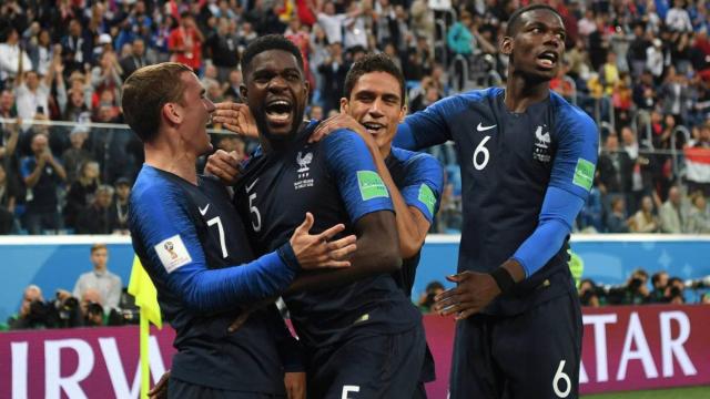 Griezmann, Umtiti, Varane y Pogba celebrando un gol con Francia / EFE