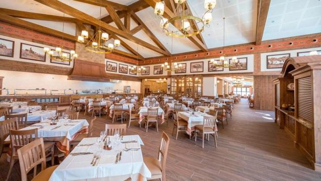 El restaurante del hotel Colorado Creek, uno de los hoteles más icónicos de PortAventura World / CG