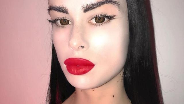 La artista Virgen María / INSTAGRAM