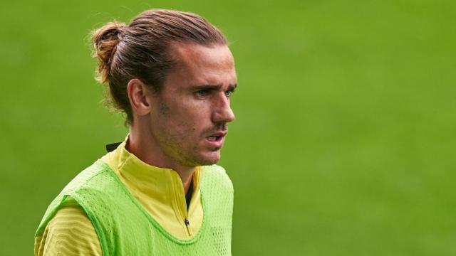 Griezmann, en un calentamiento con el Barça | EFE