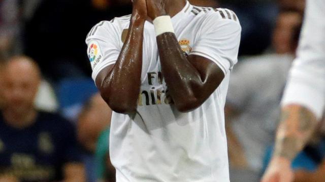 Vinicius celebra su gol frente a Osasuna / EFE