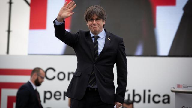 El 'expresident' de la Generalitat fugado, Carles Puigdemont, durante el acto del denominado Consell per la República en Perpiñán (Francia) / EP