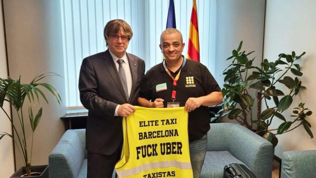 El 'expresident' fugado, Carles Puigdemont, con Alberto 'Tito' Álvarez / TWITTER
