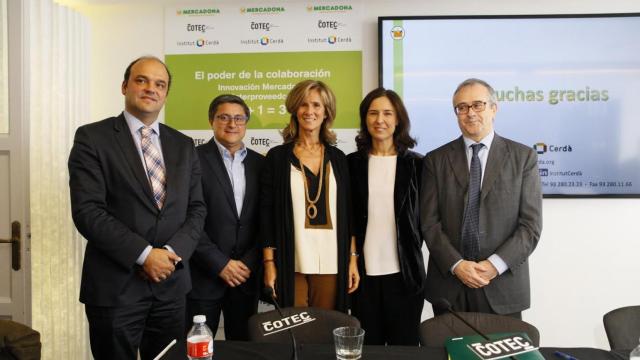 José Carlos Díez (economista), Juan Antonio Germán (Mercadona), Cristina Garmendia (COTEC), y Carlos Cabrera y Yolanda Cerdà (Institut Cerdà) en la presentación del informe / CG