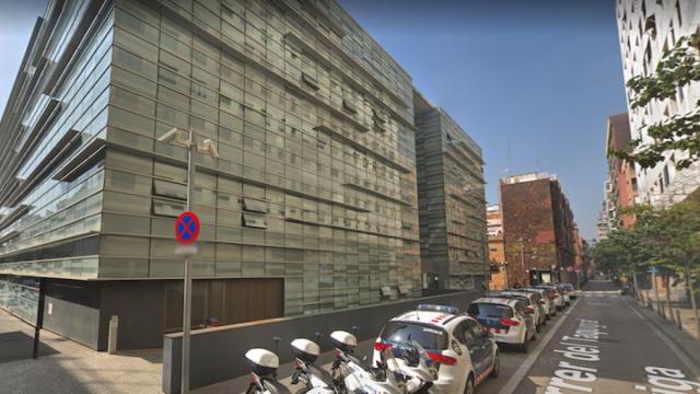 Comisaría de los Mossos d'Esquadra en Les Corts / GOOGLE MAPS