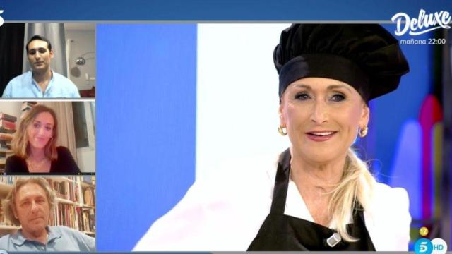 Cristina Cifuentes con su familia en 'La Última Cena' / MEDIASET
