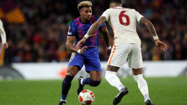 Adama Traoré encara a un defensa del Galatasaray / FCB