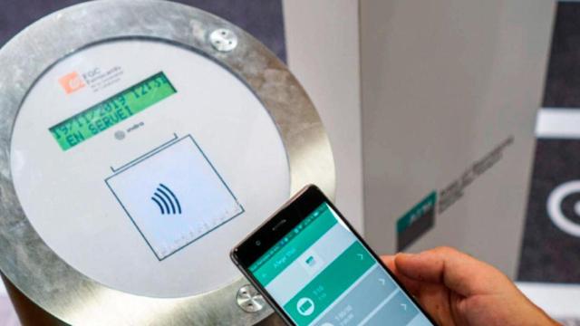 Imagen de la prueba piloto de la T-Mobilitat, el sistema 'contactless' para el transporte público de Barcelona / CG
