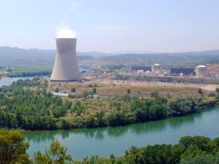 Central nuclear de Ascó I en una foto de archivo / EUROPA PRESS