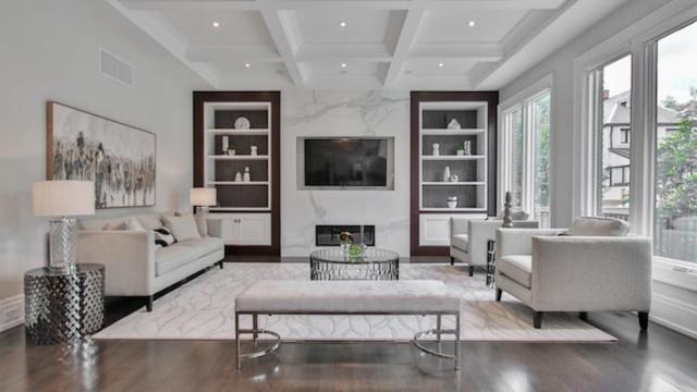 Mobiliario moderno en un salón