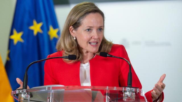 La vicepresidenta primera del Gobierno y ministra de Asuntos Económicos, Nadia Calviño, valora la revisión al alza del PIB / EP
