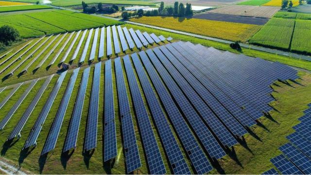 Una instalación de placas solares de Enertis / ENERTIS