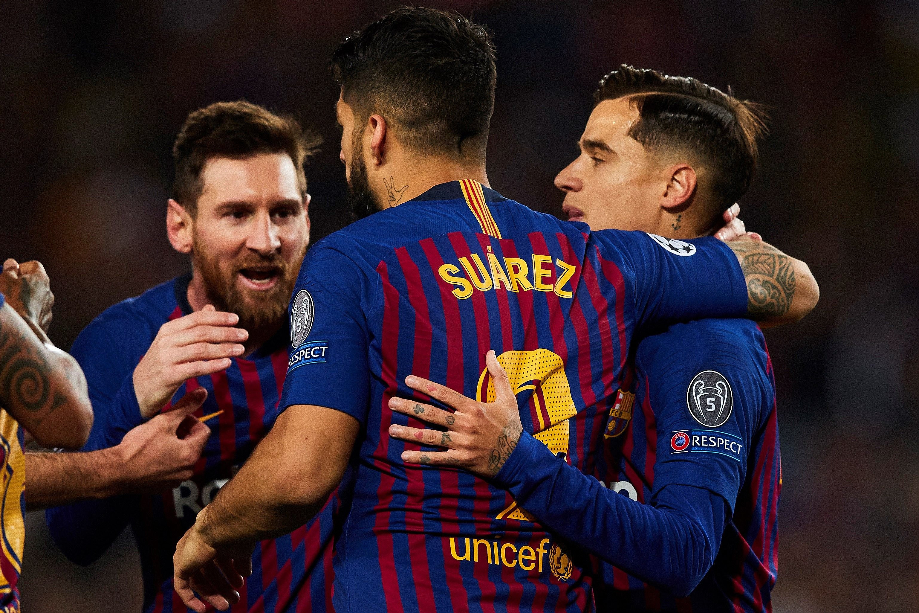 Messi, Suárez y Coutinho celebran el tanto del uruguayo ante el Liverpool / EFE