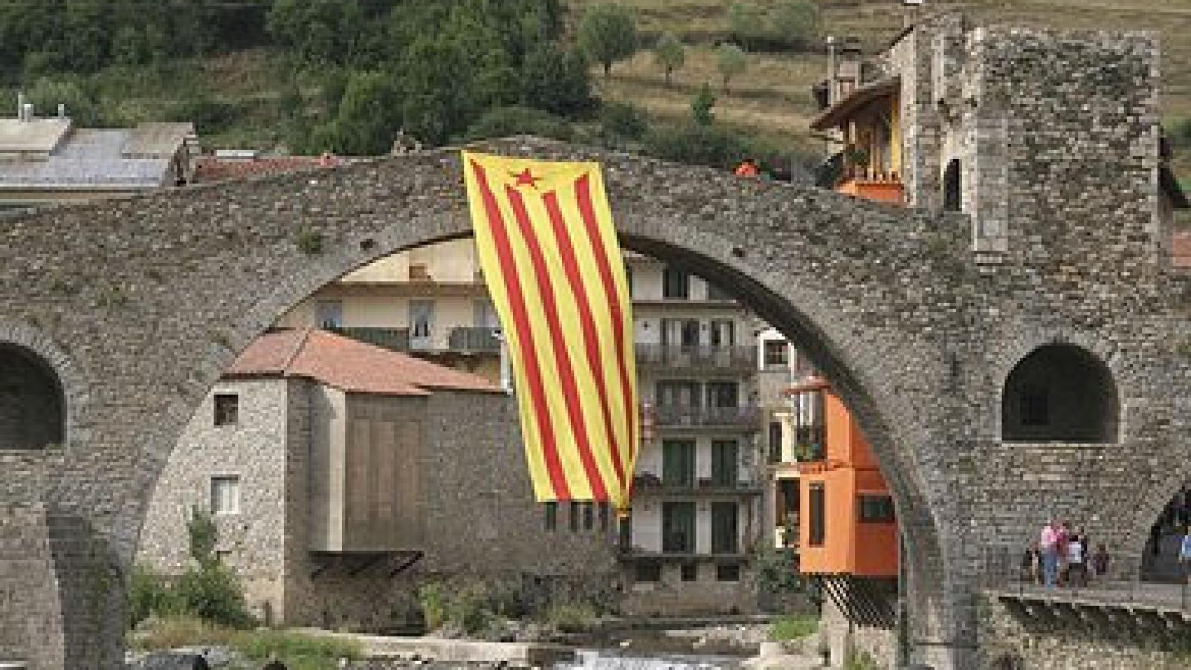'Estelada' gigante en Camprodon