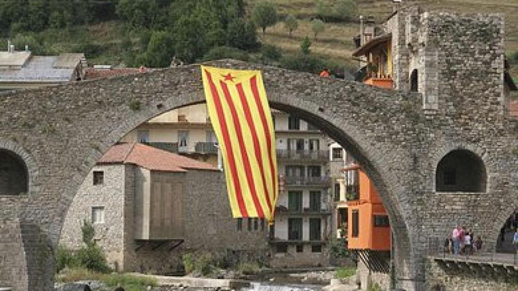 'Estelada' gigante en Camprodon