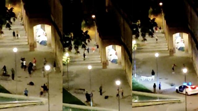 Tres imágenes de la trifulca ante la Biblioteca de Nou Barris / CG