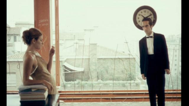 Serena Vergano y Enrique Irazoqui en 'Dante no es únicamente severo' (1967), de Jacinto Esteva