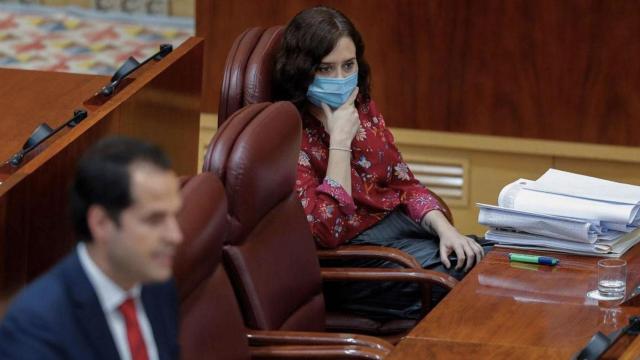 La presidenta de la Comunidad de Madrid, Isabel Díaz Ayuso (d), y el vicepresidente Ignacio Aguado (i) / EFE