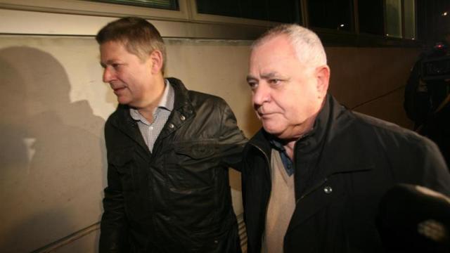 El excontable de CDC Andreu Viloca y su abogado a punto de declarar ante el juez; la Fiscalía insiste en llevarse el caso 3% a Madrid / EFE