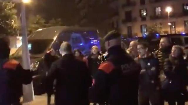 Jordi Cañas desafía un escrache independentista / CG