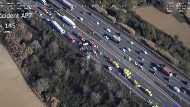 Imagen aérea de la autopista AP-7, donde se ha producido un accidente / SCT
