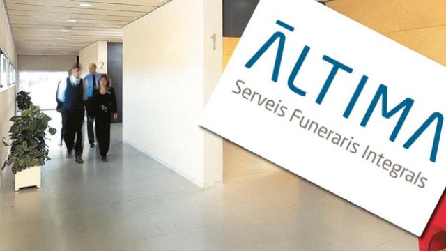 Tanatorio de El Prat de Llobregat con el logo de la funeraria Áltima / CG