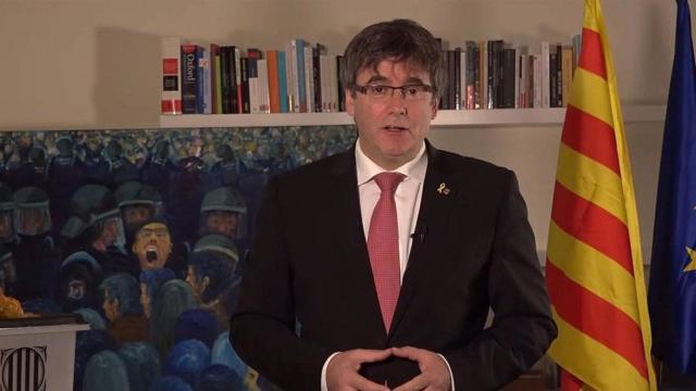 Carles Puigdemont en uno de sus vídeos desde Waterloo / EP